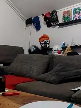 eltoulou online show from February 9, 2025, 6:33 am