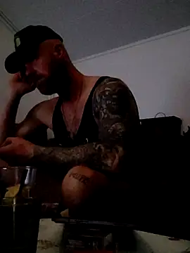 eltoulou online show from March 4, 2025, 11:43 pm