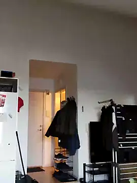 eltoulou online show from March 17, 2025, 4:43 pm