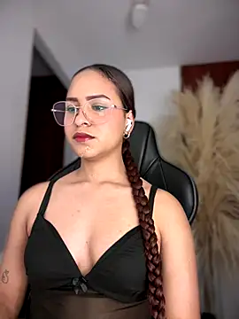 gretta kler1 online show from November 10, 2025, 10:09 pm