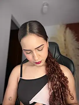 gretta kler1 online show from February 10, 2026, 9:08 pm