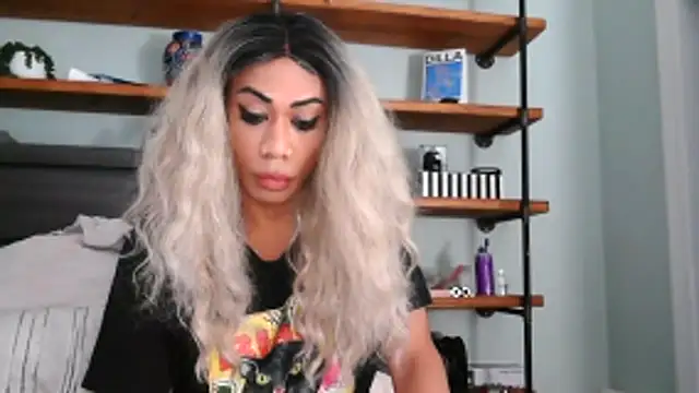 CaramelDipper online show from June 19, 2026, 11:14 am