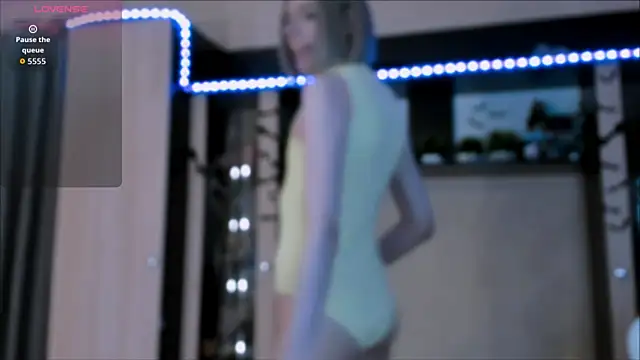 Snapshot of FemAlexa_ chatting on October 20, 2025, 2:28 pm FemAlexa  online show from October 20, 2025, 2:28 pm