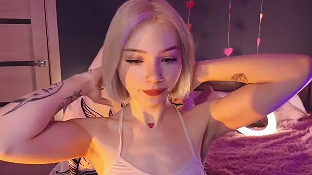 SandraBoyl online show from February 21, 2025, 1:11 am