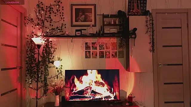 SandraBoyl online show from April 6, 2026, 1:36 am