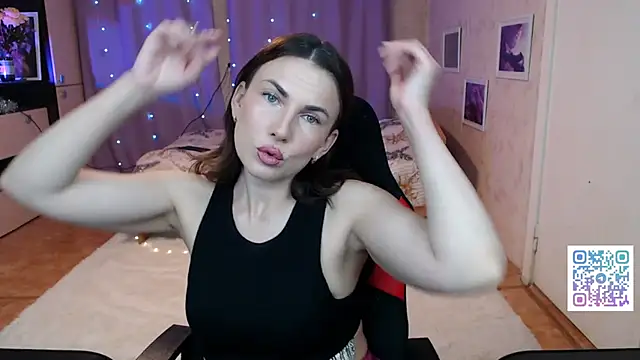 Snapshot of Daniela_Cooperr chatting on May 28, 2026, 7:11 pm Daniela Cooperr online show from May 28, 2026, 7:11 pm