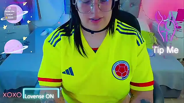Snapshot of NatalieHarris chatting on June 27, 2026, 11:21 pm NatalieHarris online show from June 27, 2026, 11:21 pm