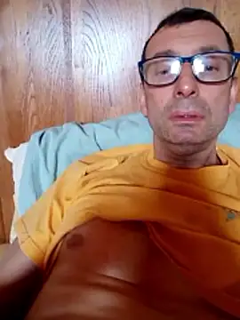 Snapshot of Anastasio33 chatting on April 23, 2026, 11:53 am Anastasio33 online show from April 23, 2026, 11:53 am