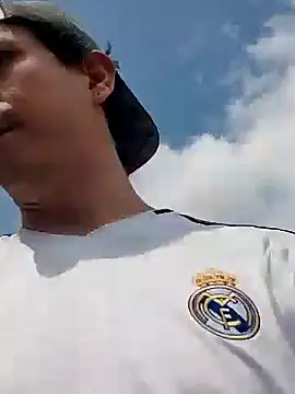 Rejy1992 online show from January 27, 2025, 4:01 pm