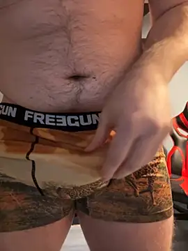 youlo71 online show from November 8, 2025, 11:36 pm