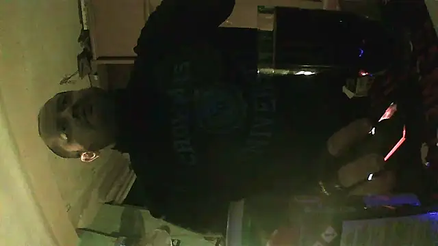 perversalus online show from November 10, 2025, 7:46 pm