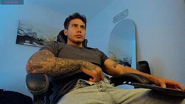 LucianSinclair online show from January 17, 2025, 12:10 am