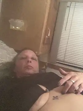 Snapshot of Everlyrose27 chatting on December 31, 2024, 6:16 am Everlyrose27 online show from December 31, 2024, 6:16 am