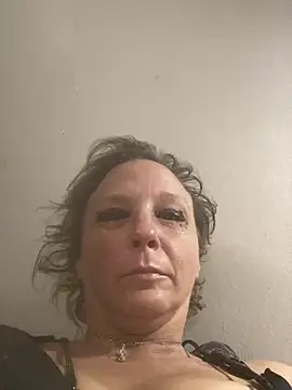 Snapshot of Everlyrose27 chatting on January 11, 2025, 7:27 pm Everlyrose27 online show from January 11, 2025, 7:27 pm