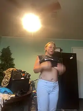 Snapshot of Everlyrose27 chatting on September 19, 2025, 9:04 pm Everlyrose27 online show from September 19, 2025, 9:04 pm