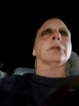 Snapshot of Everlyrose27 chatting on December 22, 2025, 2:52 am Everlyrose27 online show from December 22, 2025, 2:52 am