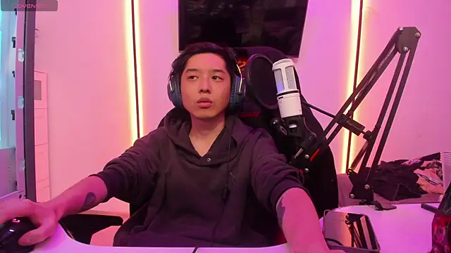 Snapshot of wexlee7 chatting on December 21, 2024, 10:51 pm wexlee7 online show from December 21, 2024, 10:51 pm