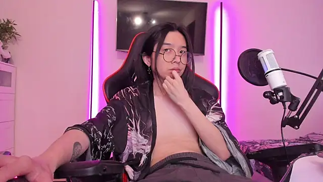 Snapshot of wexlee7 chatting on November 28, 2025, 10:18 am wexlee7 online show from November 28, 2025, 10:18 am