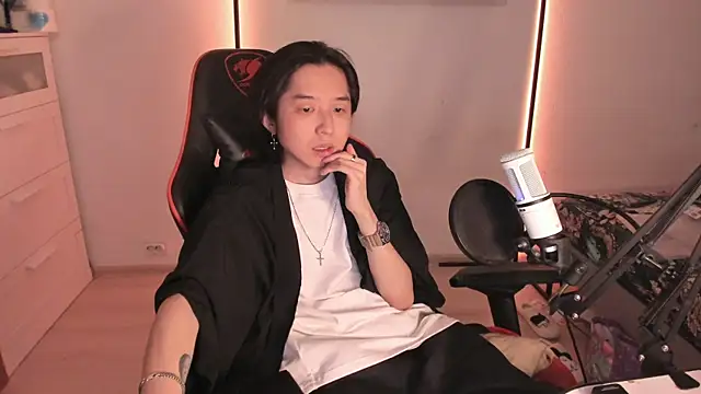 Snapshot of wexlee7 chatting on January 8, 2026, 12:35 am wexlee7 online show from January 8, 2026, 12:35 am