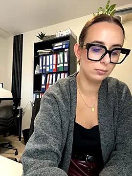 Hii Lolla online show from October 4, 2025, 6:11 am