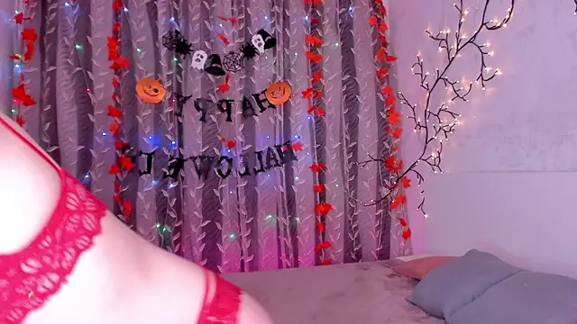 space cowgirl online show from November 18, 2025, 10:20 am