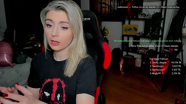 Lisaonthemoon online show from February 15, 2026, 8:38 pm