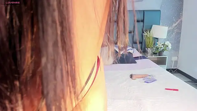 Snapshot of Nahomi_Wild chatting on March 3, 2025, 8:11 pm Nahomi Wild online show from March 3, 2025, 8:11 pm