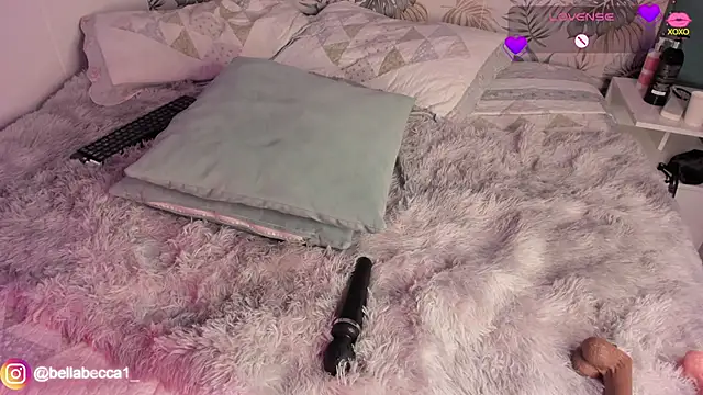 bellaa becca online show from January 10, 2025, 9:10 pm