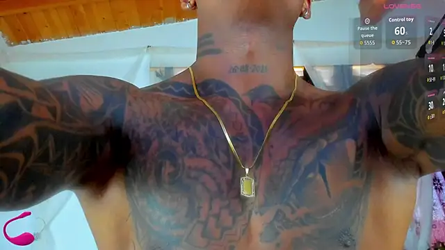 esteveen ortegas  online show from October 14, 2025, 5:25 pm