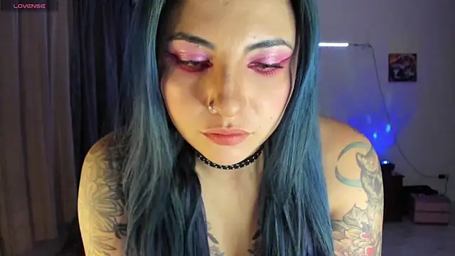 black wiidow online show from March 30, 2026, 4:57 am