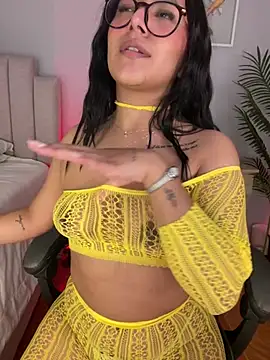 Snapshot of Gytha_davis chatting on January 9, 2025, 11:24 pm Gytha davis online show from January 9, 2025, 11:24 pm