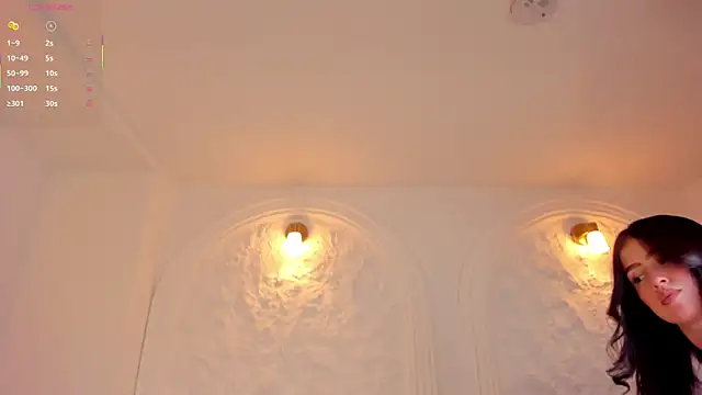 PaulinaSantos  online show from October 20, 2025, 7:36 pm