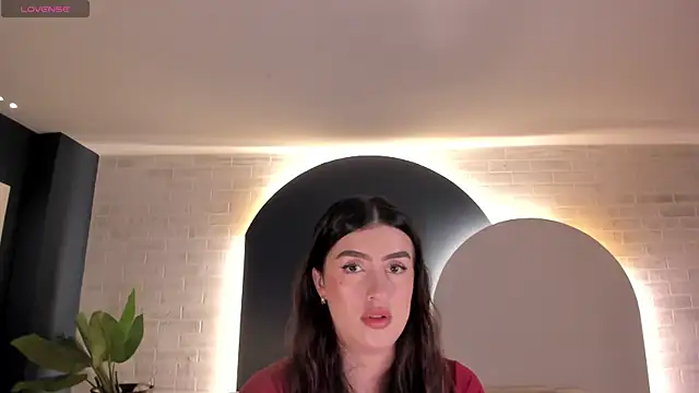 Snapshot of PaulinaSantos_ chatting on June 3, 2026, 7:08 pm PaulinaSantos online show from June 3, 2026, 7:08 pm