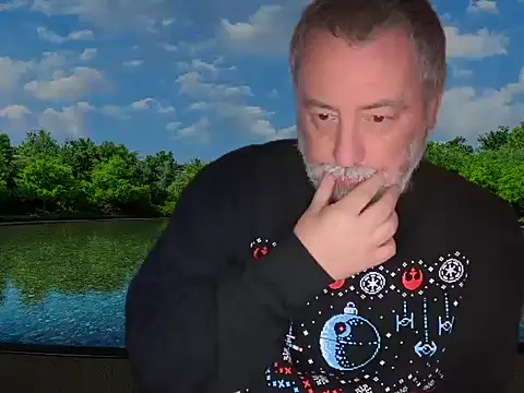 LondonTeffy online show from December 22, 2025, 11:02 pm