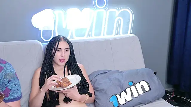 Ksenny online show from December 18, 2024, 3:33 pm