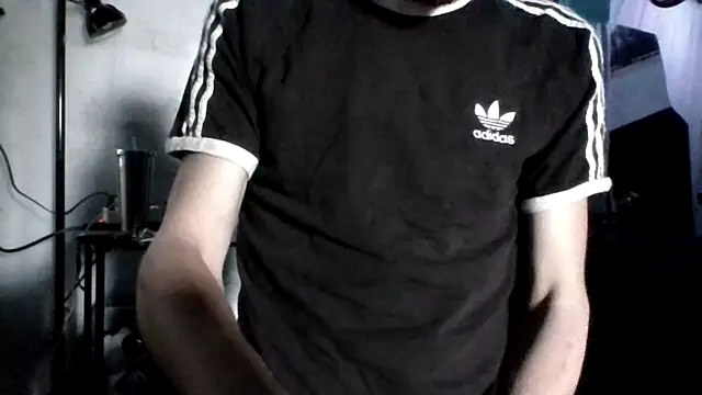 Snapshot of Paulhenry chatting on April 1, 2026, 6:27 pm Paulhenry online show from April 1, 2026, 6:27 pm