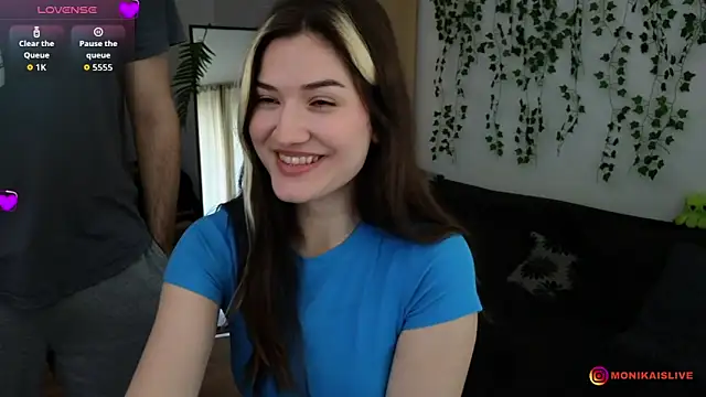 monikavenom online show from April 23, 2026, 8:57 am