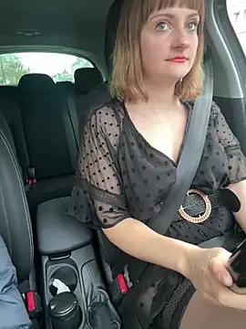 victoirenextdoor online show from December 11, 2024, 1:28 pm