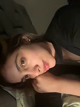 xia foxxy online show from October 8, 2025, 3:37 am