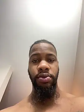 Snapshot of curvedicbandit6_2 chatting on March 14, 2025, 3:25 pm curvedicbandit6 2 online show from March 14, 2025, 3:25 pm