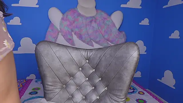 miss keisi online show from September 12, 2025, 6:08 pm