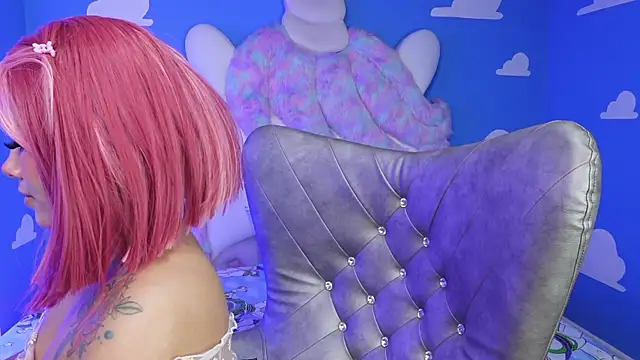 miss keisi online show from December 19, 2025, 6:04 pm