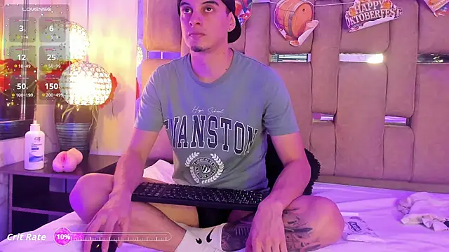 Maximo   online show from October 7, 2025, 9:01 pm