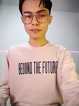 Snapshot of Dmitri_Aksnes chatting on November 15, 2025, 9:00 pm Dmitri Aksnes online show from November 15, 2025, 9:00 pm