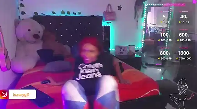 Pocahontaslovex online show from December 19, 2024, 8:02 am