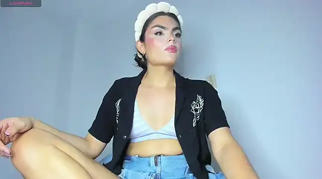 cheryl blossom69 online show from January 28, 2025, 4:08 am