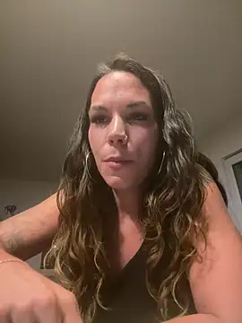 Snapshot of Lady_Knaller chatting on August 7, 2026, 8:11 pm Lady Knaller online show from August 7, 2026, 8:11 pm