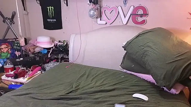 Blakelytgirl online show from January 29, 2025, 5:30 am