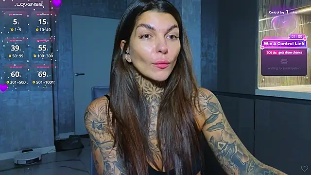 Snapshot of tattooedBabyy chatting on January 15, 2025, 1:52 pm tattooedBabyy online show from January 15, 2025, 1:52 pm