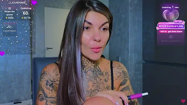 Snapshot of tattooedBabyy chatting on January 31, 2025, 5:32 pm tattooedBabyy online show from January 31, 2025, 5:32 pm